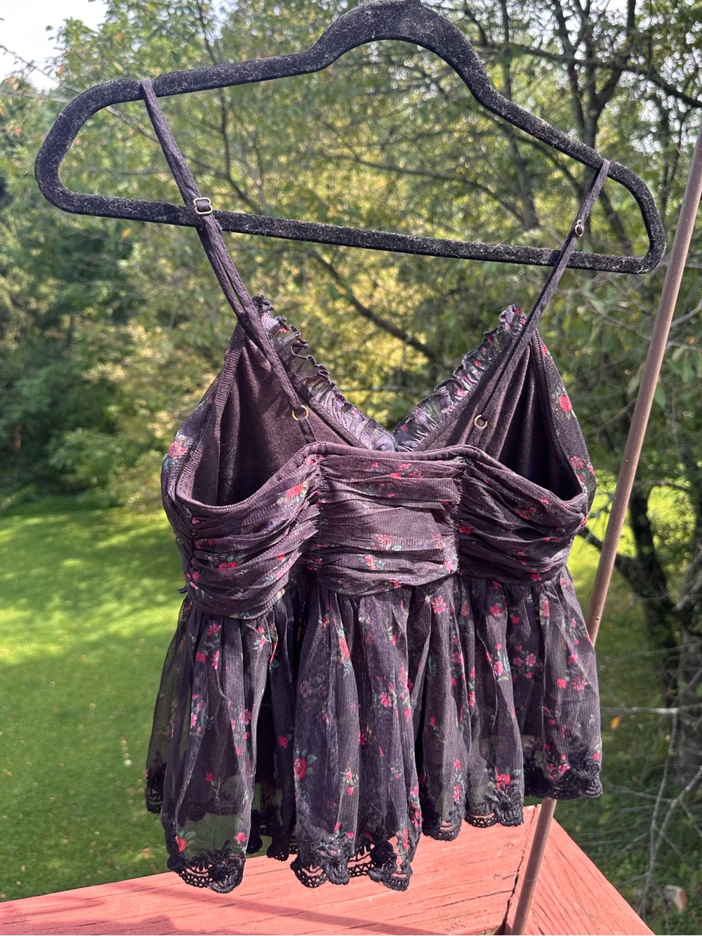 Free People Femme Fatale Black Floral Lace-Trim Ruffle Cami NWT - Picture 3 of 4